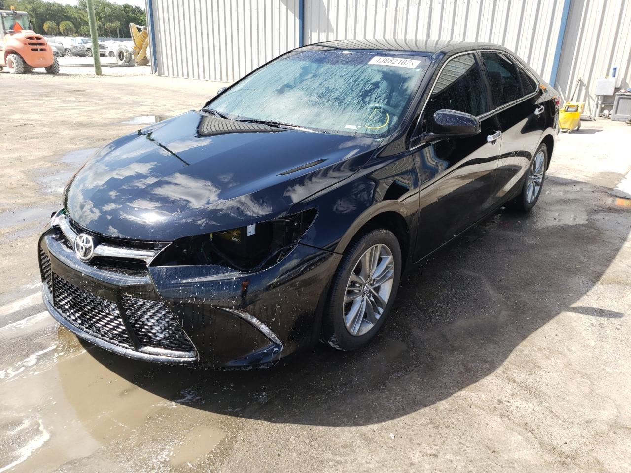 Photo 2 from auction – 2017 TOYOTA CAMRY LE with VIN 4T1BF1FK9HU428669