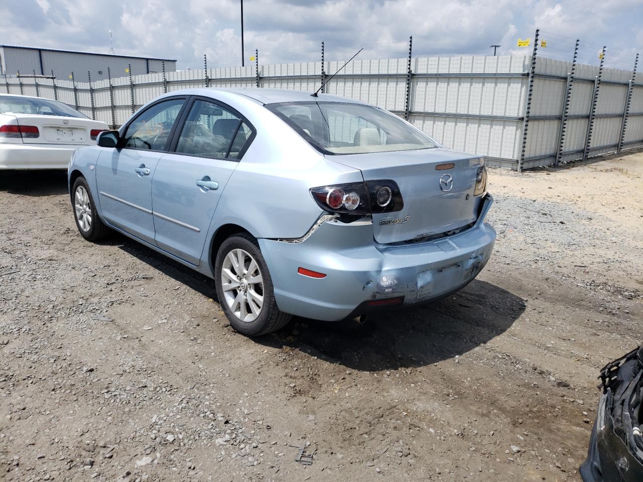 Photo 3 from auction – 2007 MAZDA 3 I with VIN JM1BK32F571733669