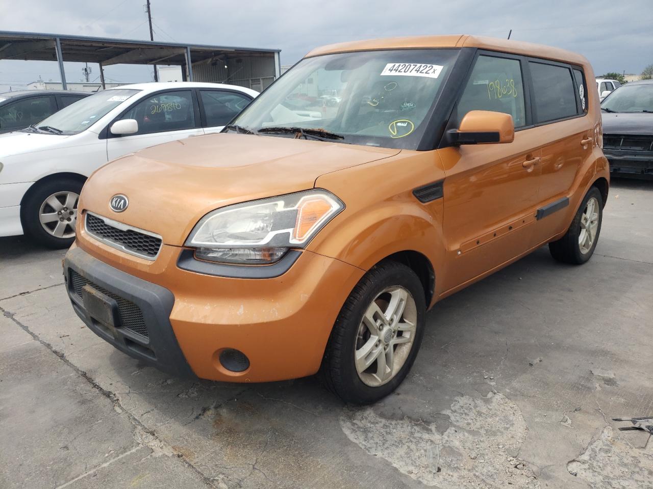 Photo 2 from auction – 2011 KIA SOUL + with VIN KNDJT2A24B7208755