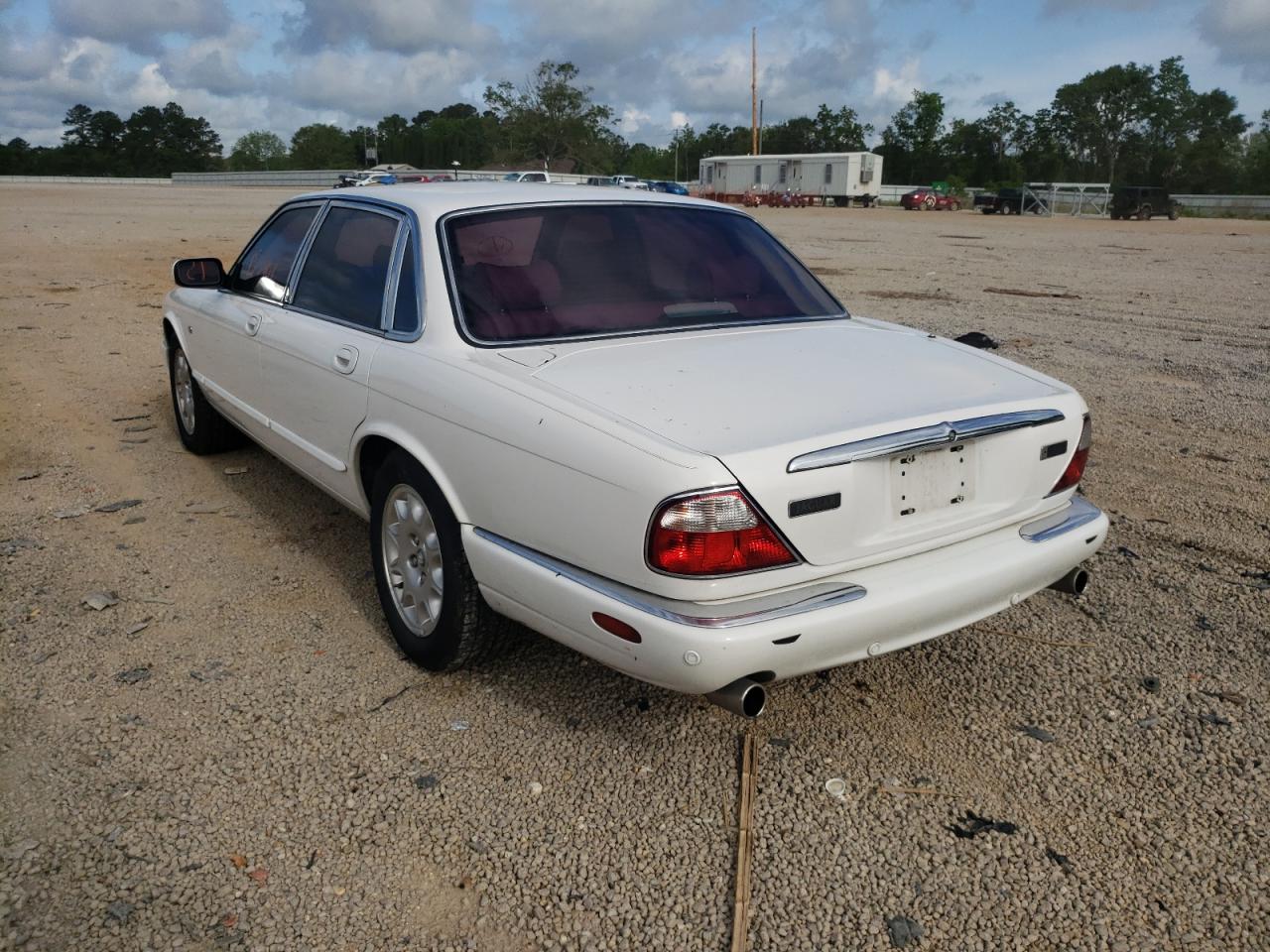 Photo 3 from auction – 2002 JAGUAR XJ8 with VIN SAJDA14CX2LF49557