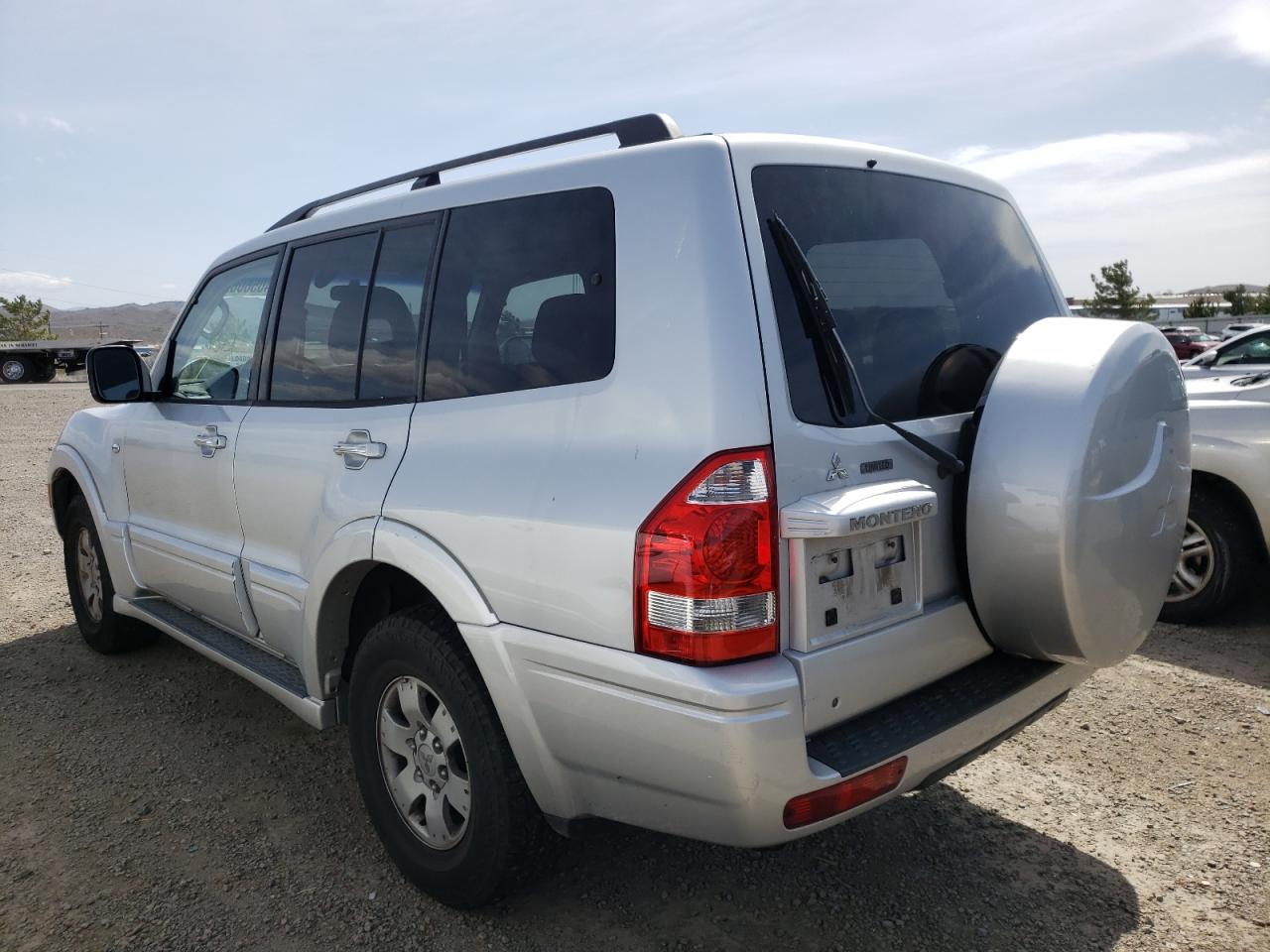 Photo 3 from auction – 2003 MITSUBISHI MONTERO LI with VIN JA4NW51S13J030294