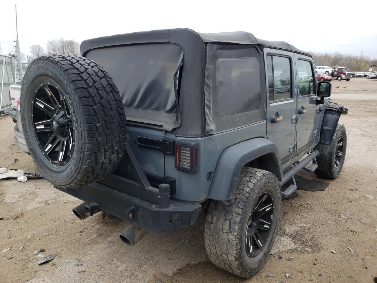 Photo 4 from auction – 2015 JEEP WRANGLER U with VIN 1C4BJWDG6FL683541