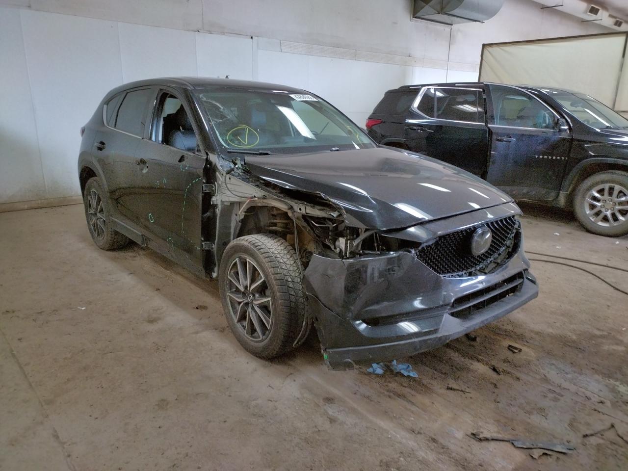 Photo 9 from auction – 2018 MAZDA CX-5 GRAND with VIN JM3KFADM1J0347582
