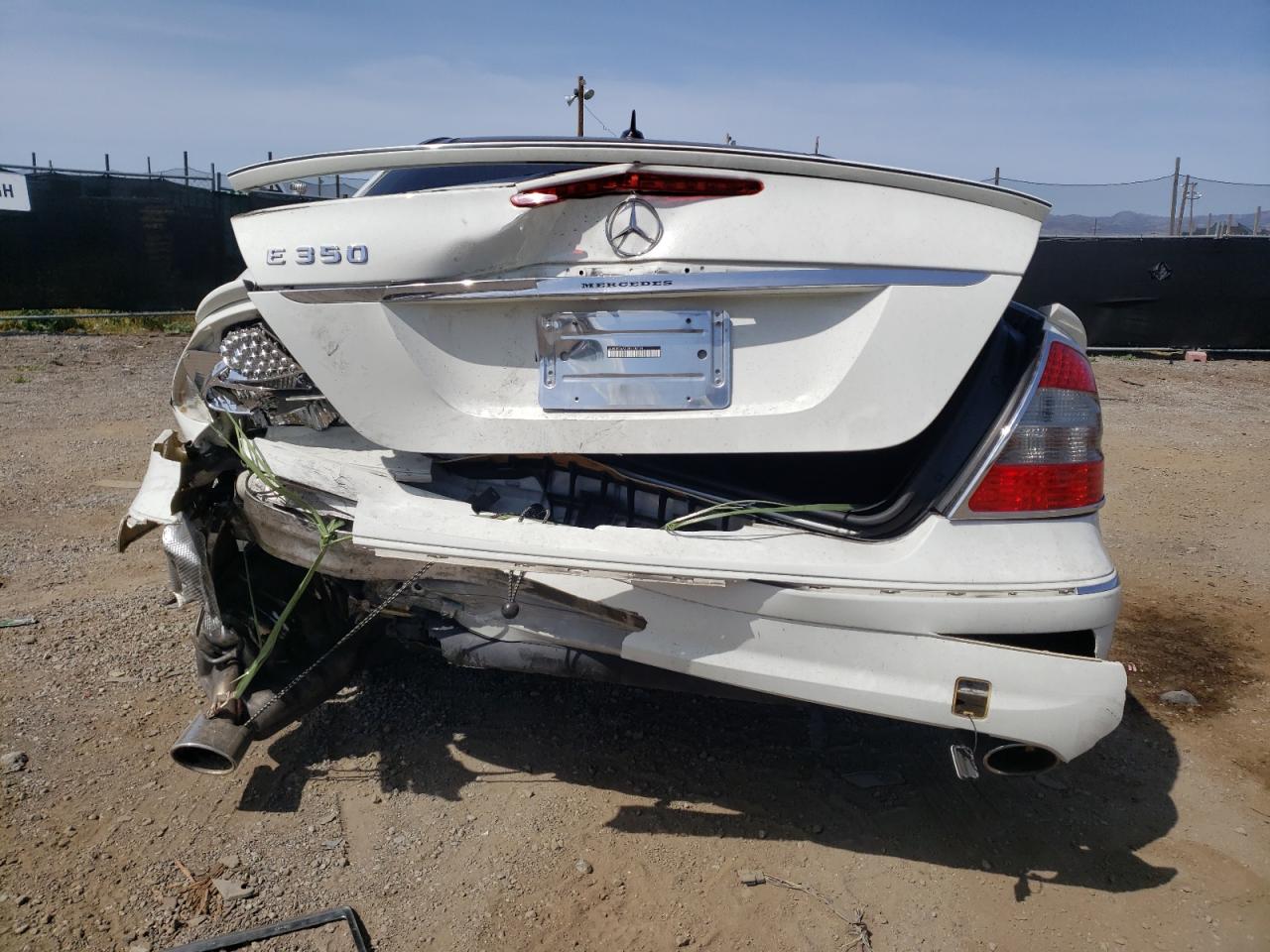 Photo 9 from auction – 2007 MERCEDES-BENZ E 350 with VIN WDBUF56X77B178714