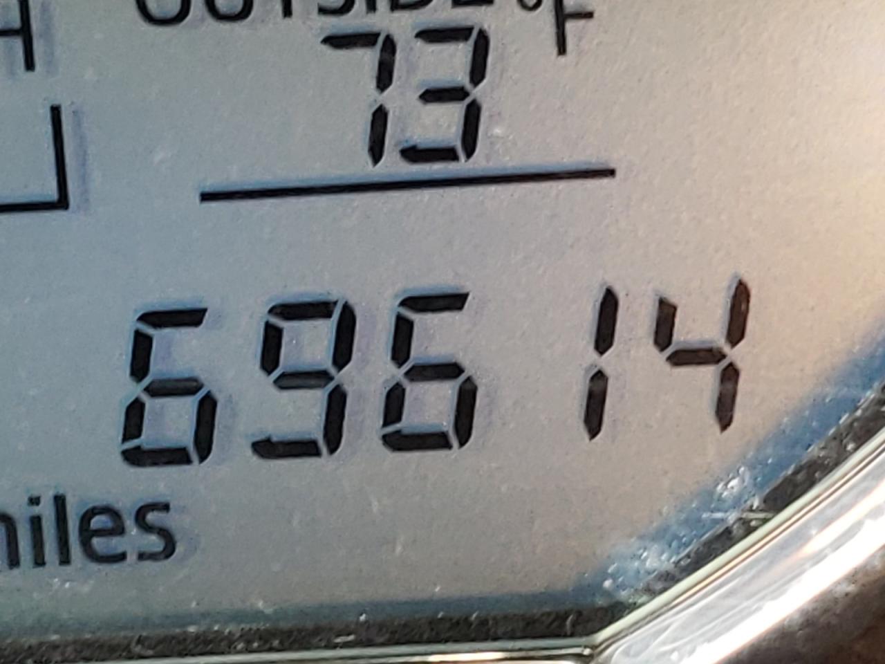 Photo 8 from auction – 2015 TOYOTA COROLLA L with VIN 2T1BURHE1FC345148