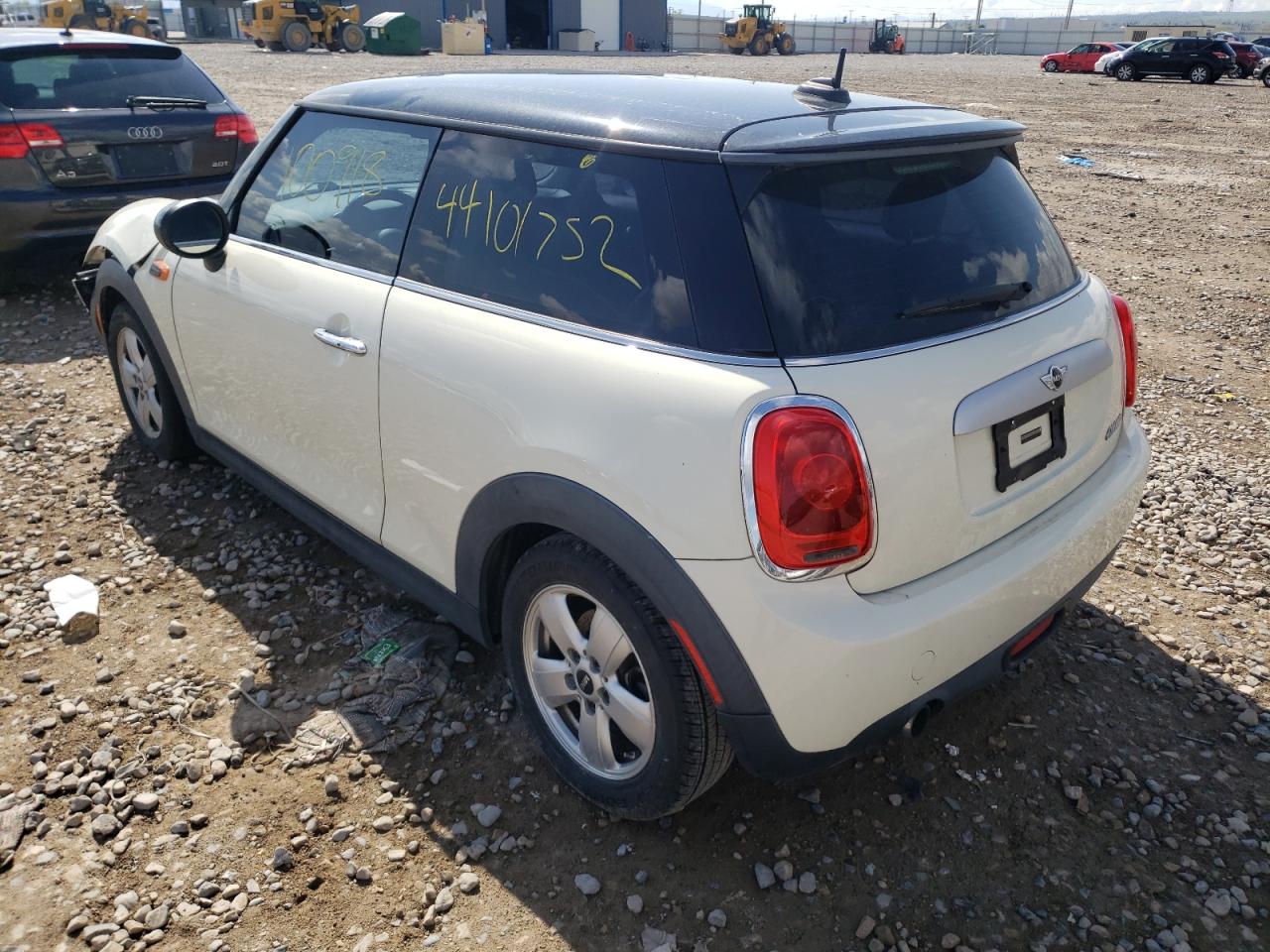 Photo 3 from auction – 2015 MINI COOPER with VIN WMWXM5C59FT941104