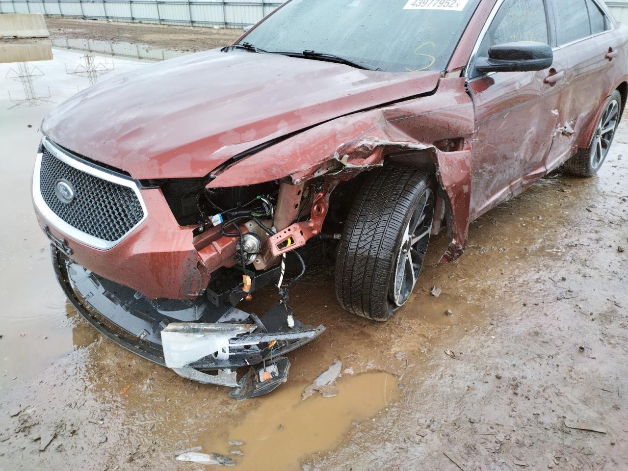 Photo 9 from auction – 2015 FORD TAURUS SHO with VIN 1FAHP2KT4FG164844