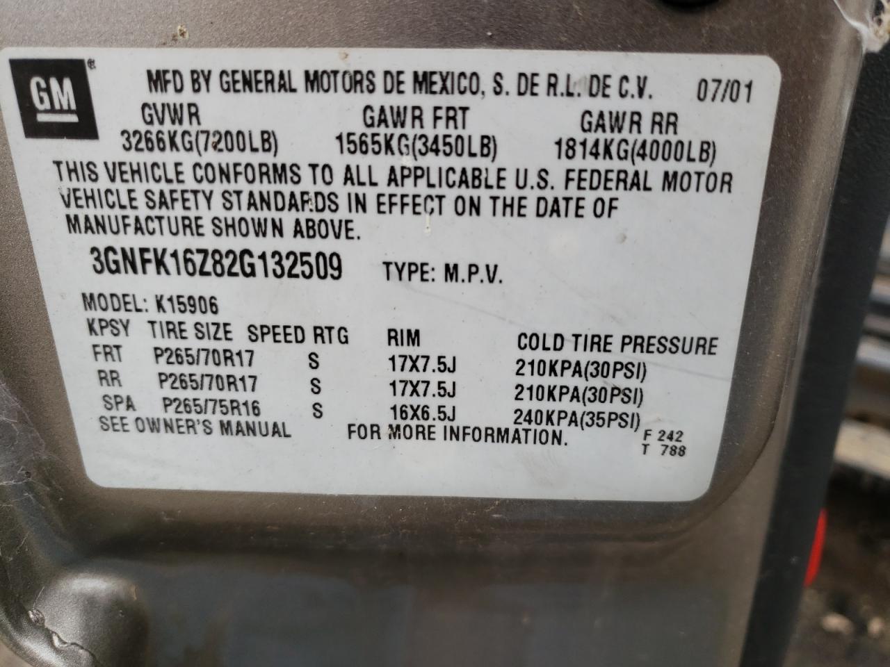 Photo 10 from auction – 2002 CHEVROLET SUBURBAN with VIN 3GNFK16Z82G132509