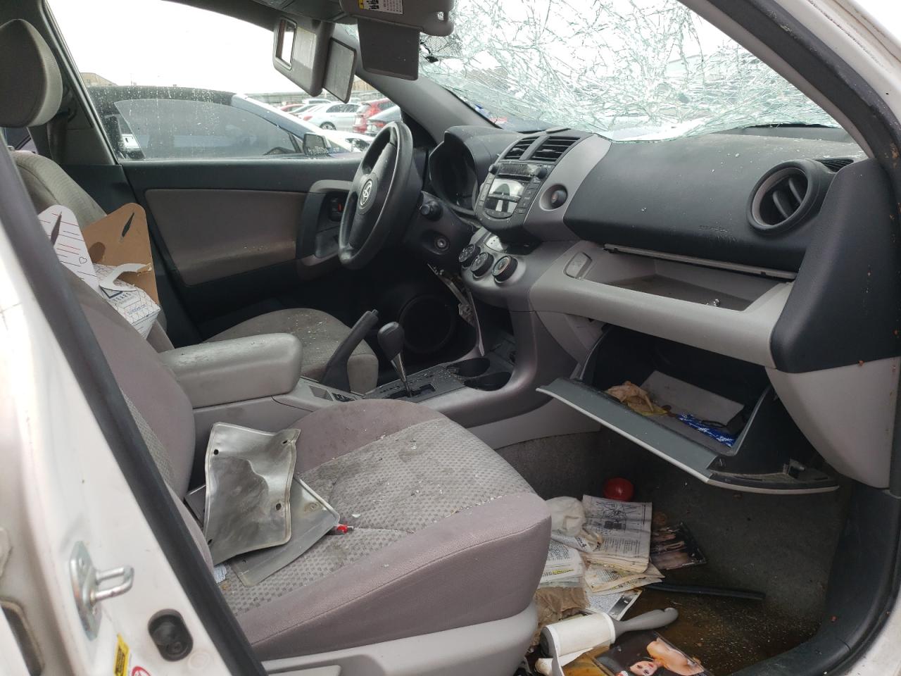 Photo 5 from auction – 2008 TOYOTA RAV4 with VIN JTMZD33V386073568