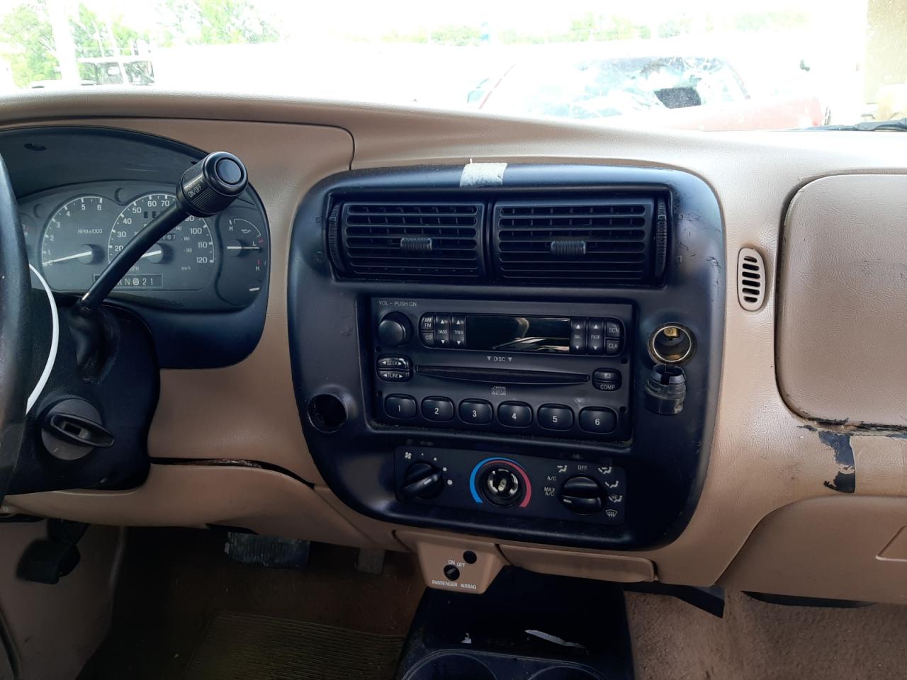 Photo 9 from auction – 1998 MAZDA B4000 CAB with VIN 4F4YR16X6WTM28236