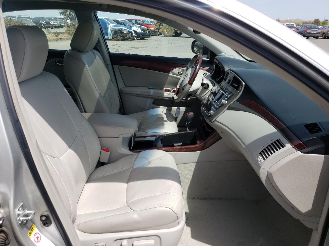 Photo 5 from auction – 2012 TOYOTA AVALON BAS with VIN 4T1BK3DB9CU459570
