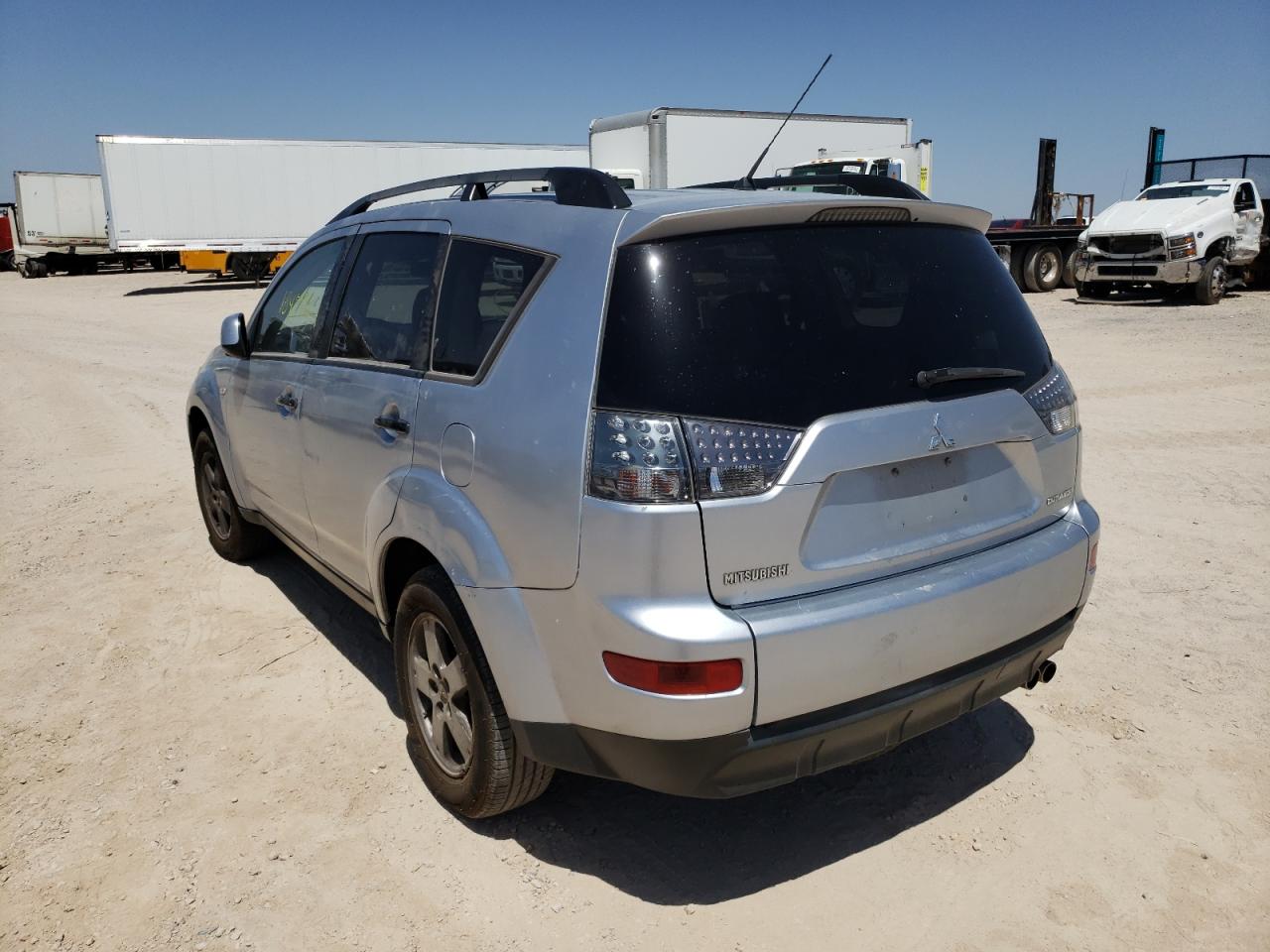 Photo 3 from auction – 2007 MITSUBISHI OUTLANDER with VIN JA4MS31X97U013013