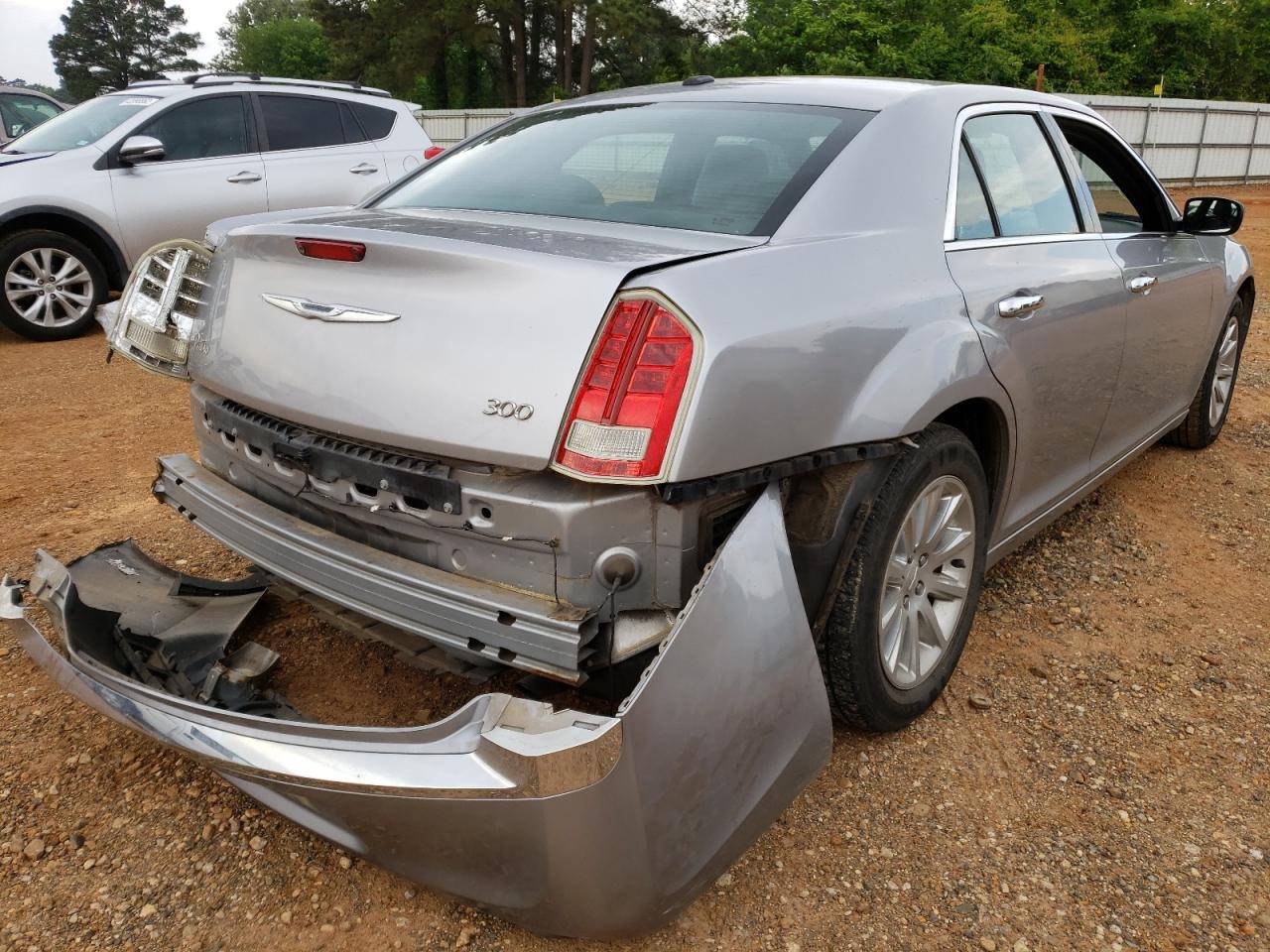 Photo 4 from auction – 2011 CHRYSLER 300 LIMITE with VIN 2C3CA5CG1BH564713