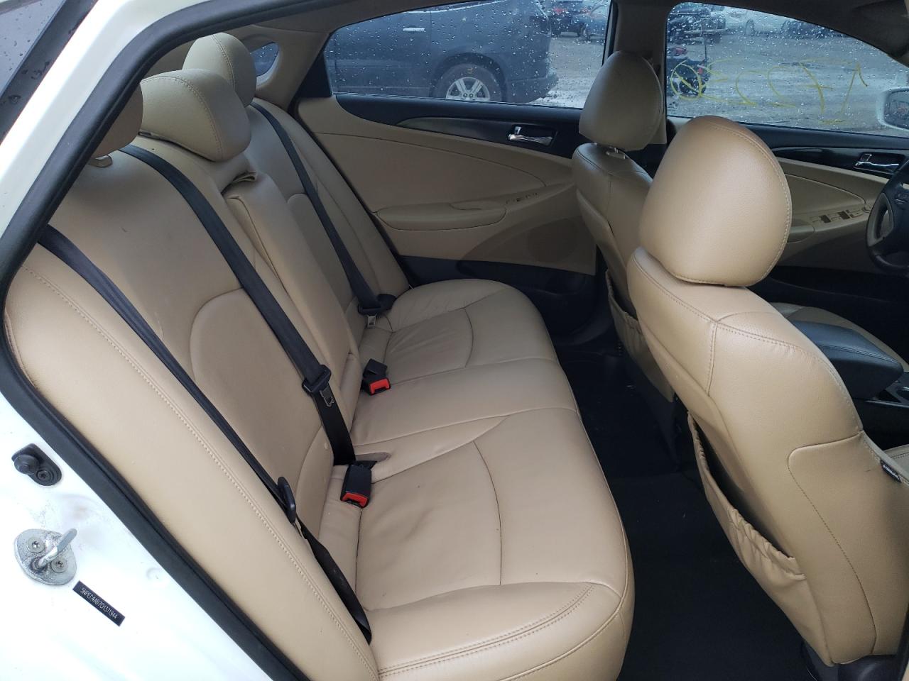 Photo 6 from auction – 2012 HYUNDAI SONATA SE with VIN 5NPEC4AB7CH371944