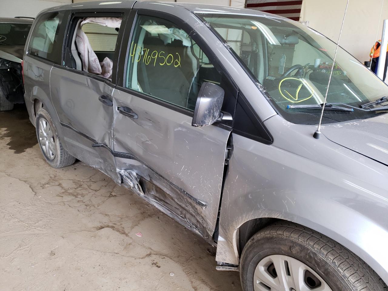 Photo 9 from auction – 2014 DODGE GRAND CARA with VIN 2C4RDGBG7ER103377