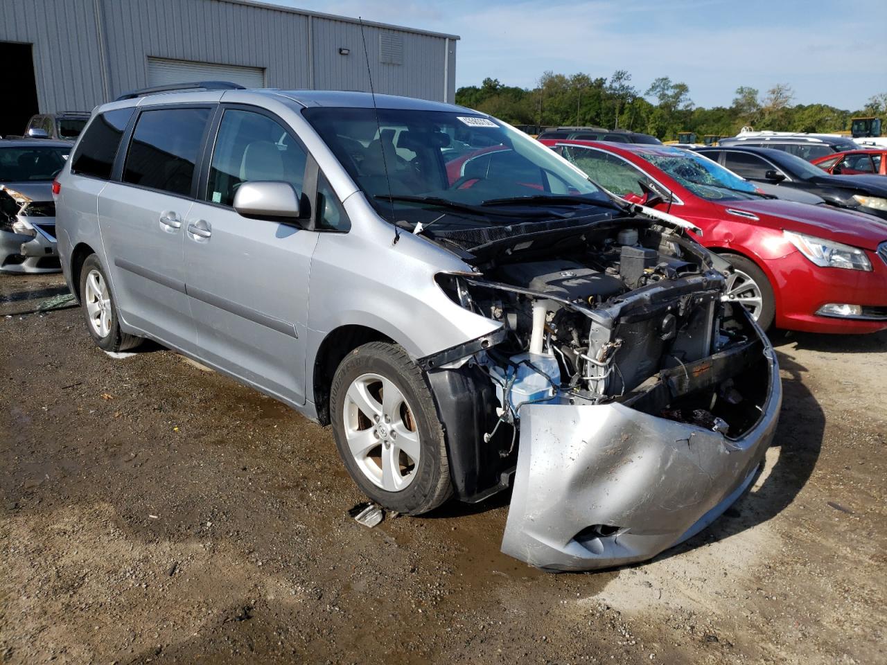 TOYOTA SIENNA LE 2014 with VIN 5TDKK3DC4ES469959 - Photo from auction