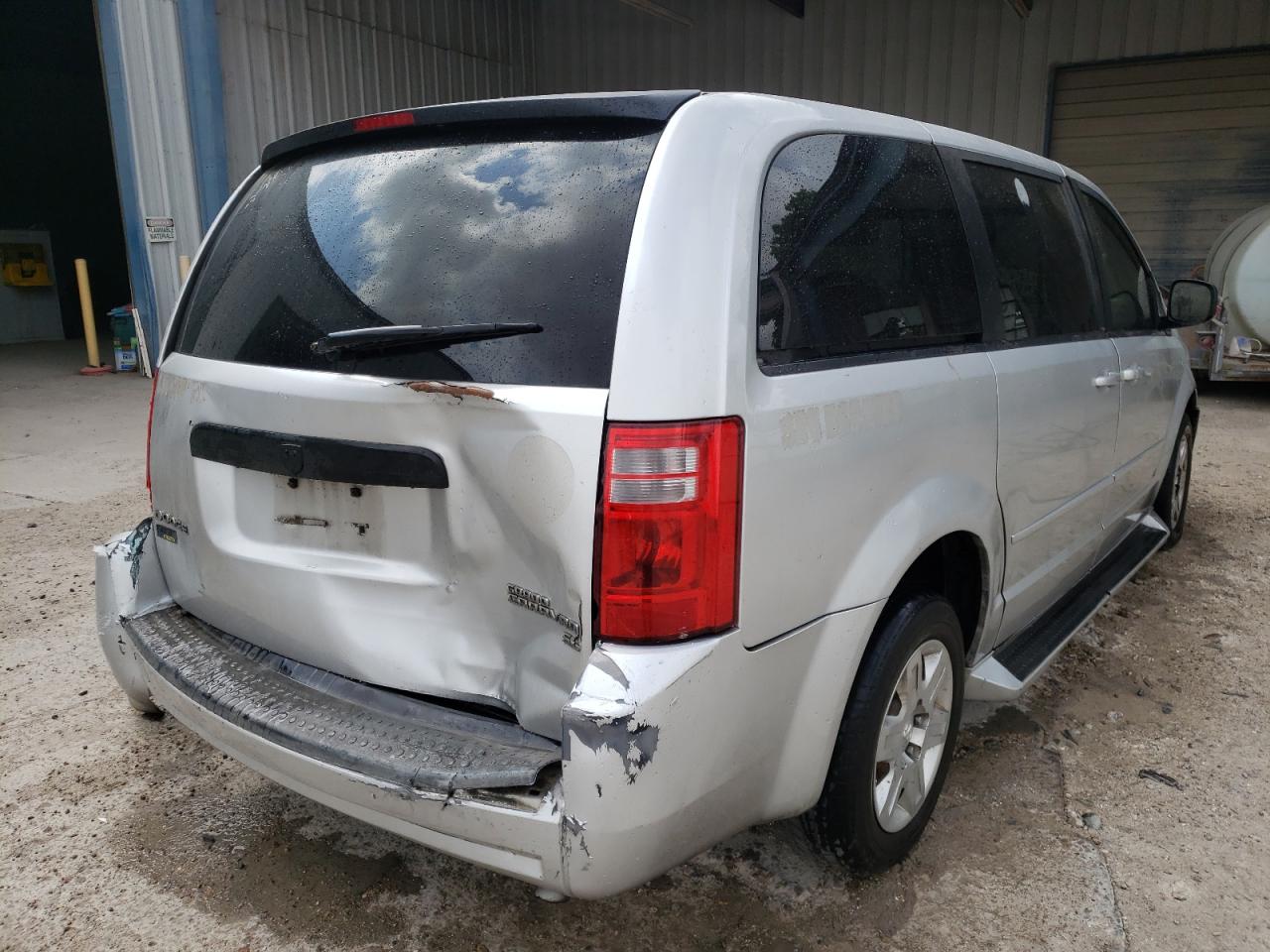 Photo 4 from auction – 2010 DODGE GRAND CARA with VIN 2D4RN4DE9AR146333