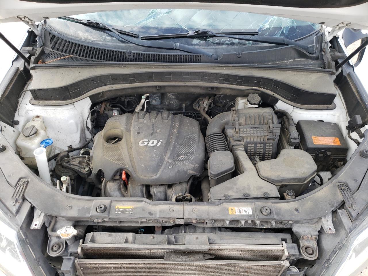 Photo 7 from auction – 2015 KIA SORENTO LX with VIN 5XYKTCA65FG654497
