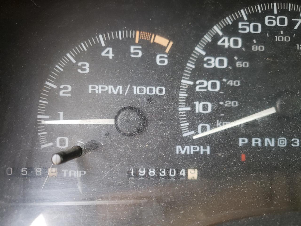 Photo 8 from auction – 2000 CADILLAC ESCALADE L with VIN 1GYEK63R8YR200249