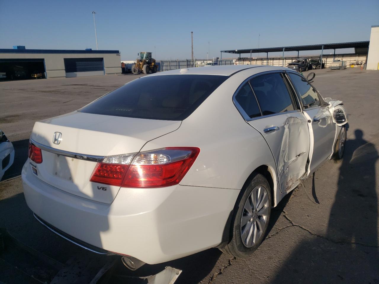 Photo 4 from auction – 2013 HONDA ACCORD EXL with VIN 1HGCR3F80DA024012