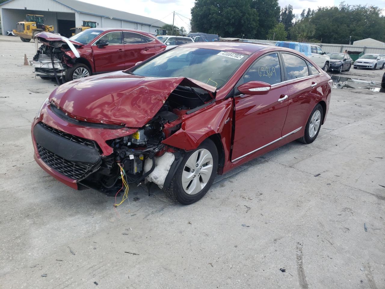 Photo 2 from auction – 2013 HYUNDAI SONATA HYB with VIN KMHEC4A41DA098666