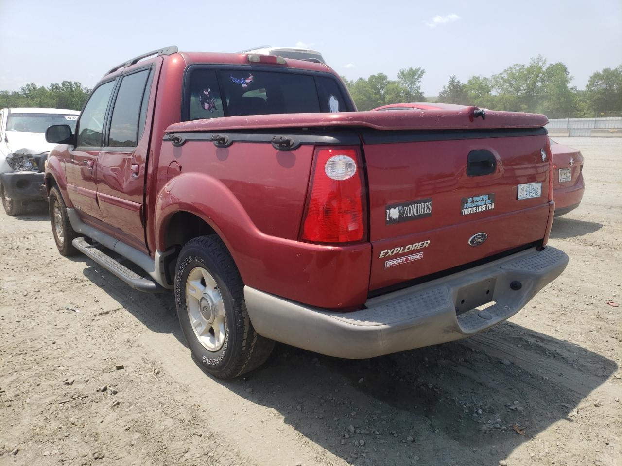 Photo 3 from auction – 2002 FORD EXPLORER S with VIN 1FMZU77E02UC24981