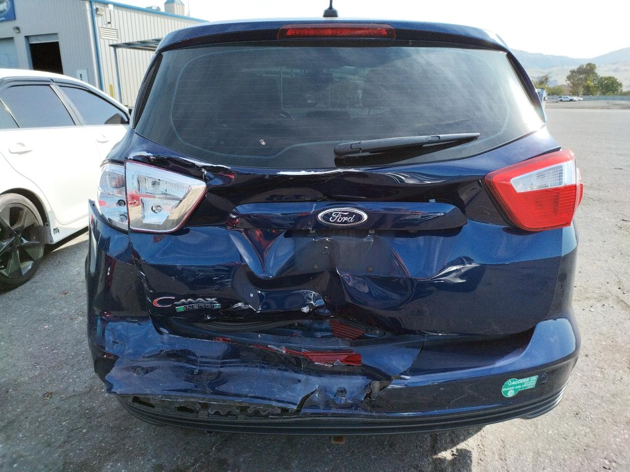 Photo 9 from auction – 2016 FORD C-MAX PREM with VIN 1FADP5CU1GL100051