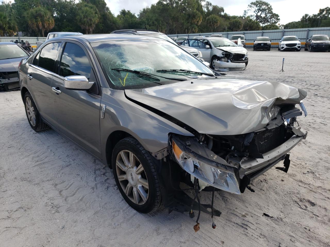 LINCOLN MKZ 2010 with VIN 3LNHL2GC8AR603345 - Photo from auction