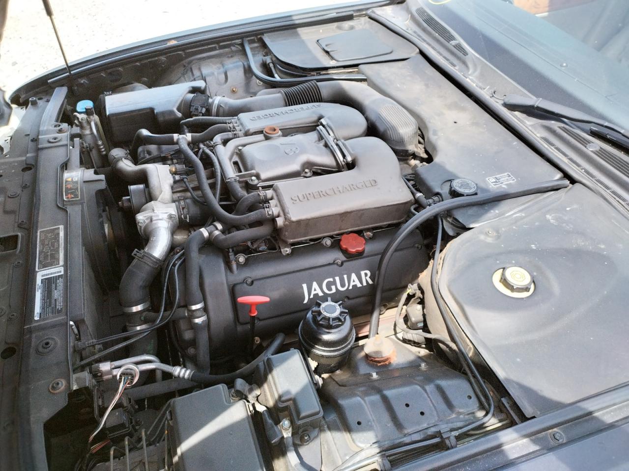 Photo 7 from auction – 2000 JAGUAR XJR with VIN SAJDA15B4YMF07443
