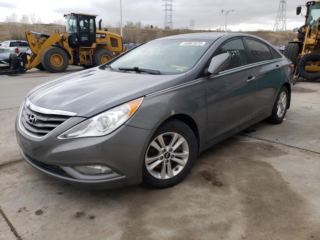 Photo 2 from auction – 2013 HYUNDAI SONATA GLS with VIN 5NPEB4AC1DH709111