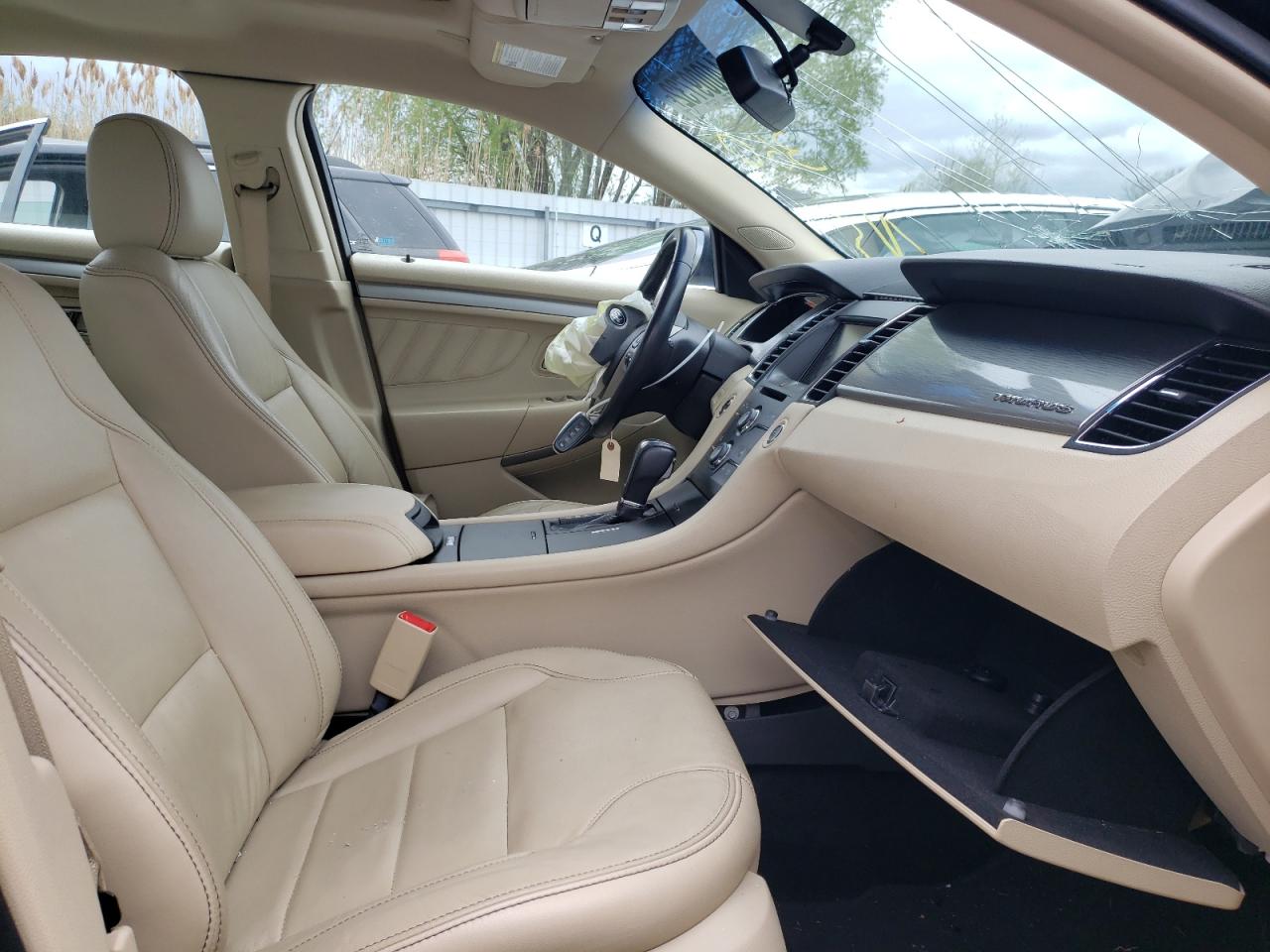 Photo 5 from auction – 2015 FORD TAURUS SEL with VIN 1FAHP2E87FG113961