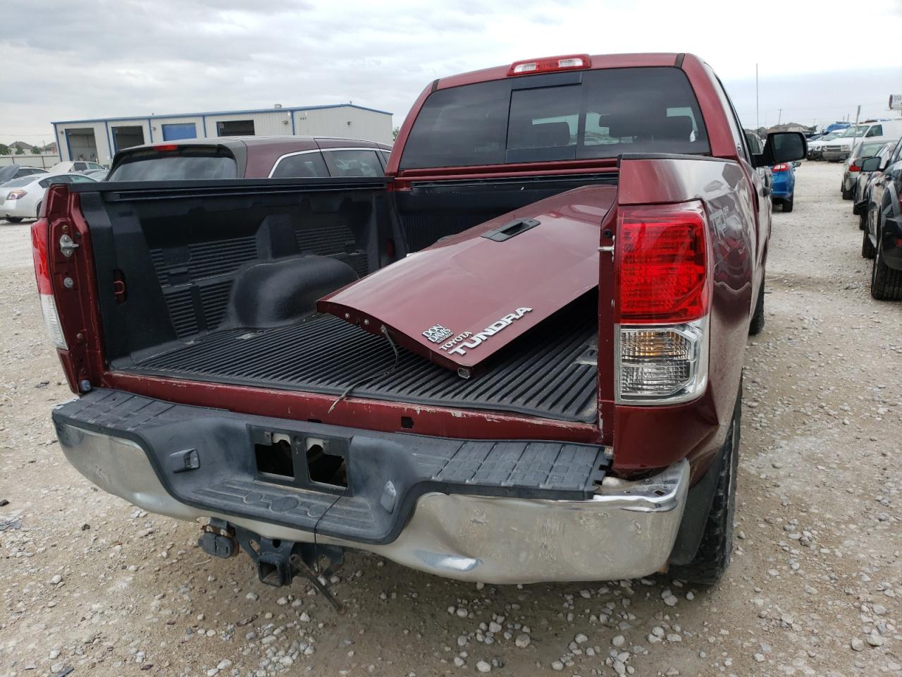 Photo 9 from auction – 2010 TOYOTA TUNDRA DOU with VIN 5TFRY5F10AX077361