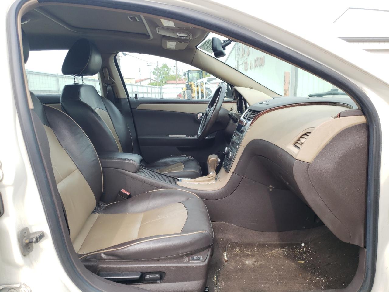 Photo 5 from auction – 2011 CHEVROLET MALIBU LTZ with VIN 1G1ZE5E11BF394561
