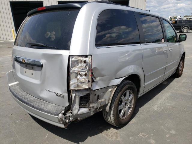 Photo 4 from auction – 2010 CHRYSLER TOWN & COU with VIN 2A4RR5D17AR141226
