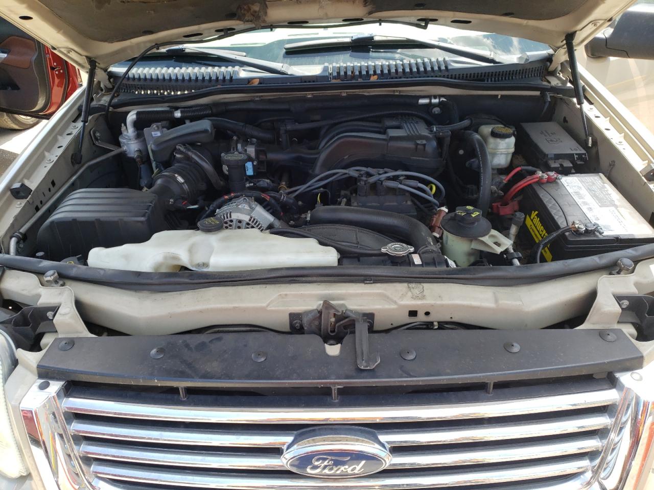 Photo 7 from auction – 2006 FORD EXPLORER X with VIN 1FMEU63E06UB58582