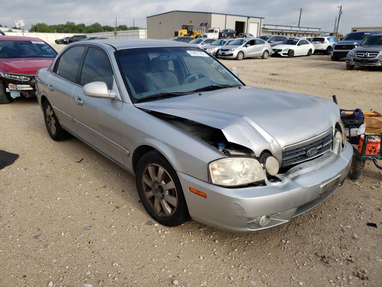 KIA OPTIMA LX 2005 with VIN KNAGD128955384623 - Photo from auction