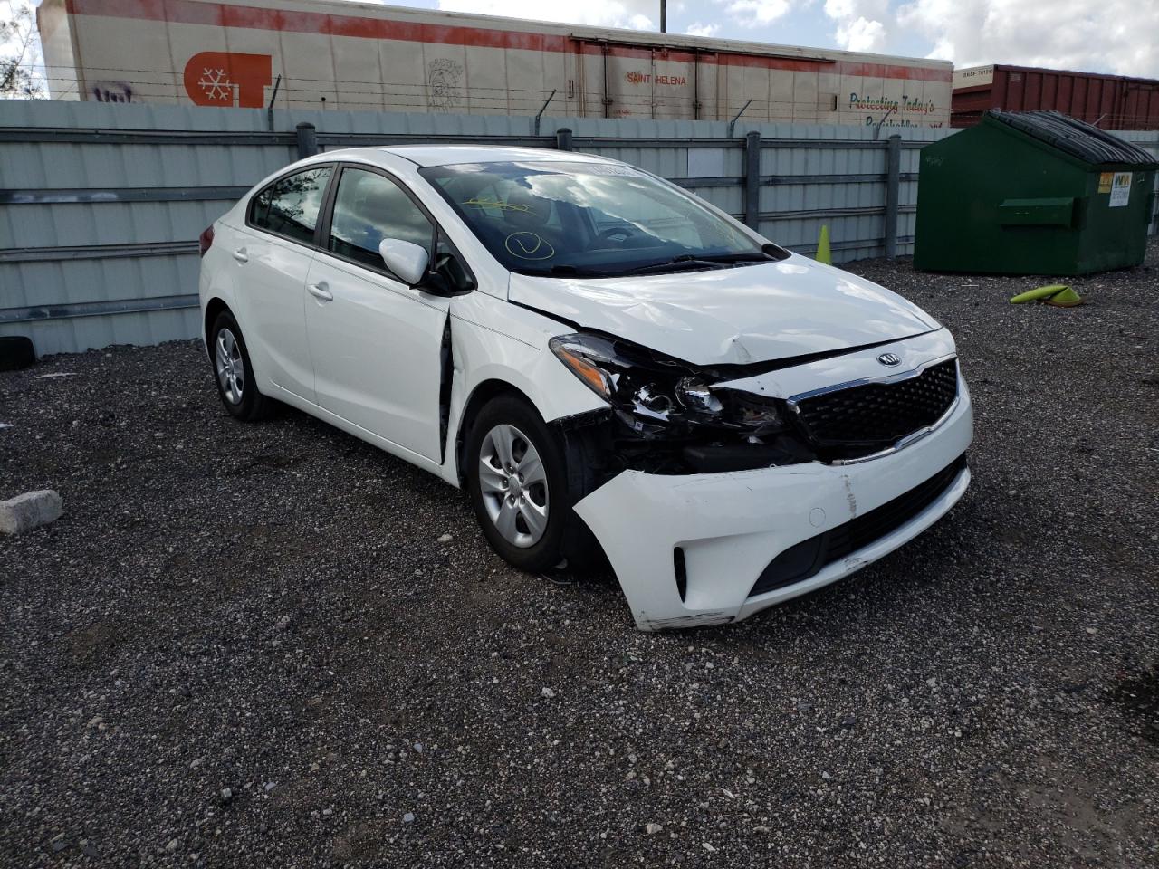 KIA FORTE LX 2017 with VIN 3KPFK4A70HE105812 - Photo from auction