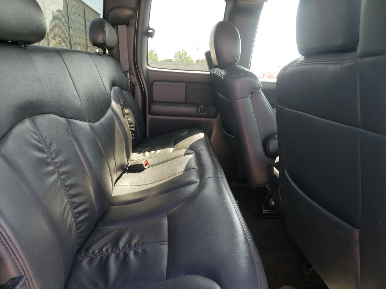 Photo 6 from auction – 2000 CHEVROLET SILVERADO with VIN 2GCEC19V2Y1346195