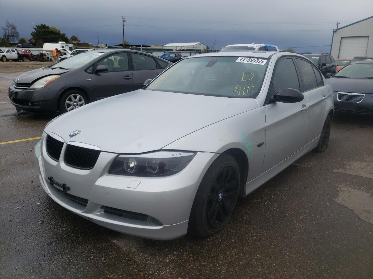 Photo 2 from auction – 2006 BMW 325 XI with VIN WBAVD13536KV05807