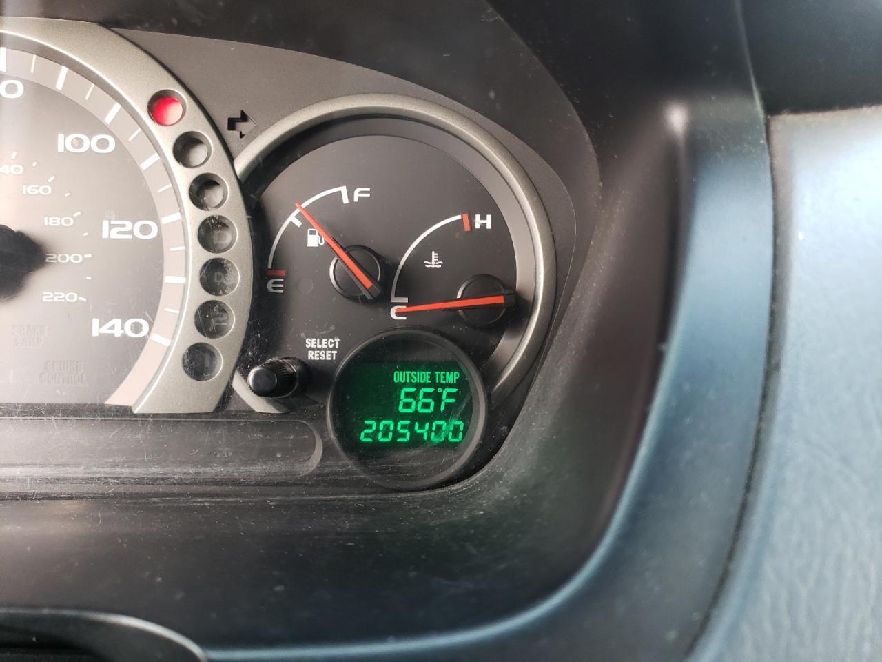 Photo 8 from auction – 2004 HONDA PILOT EXL with VIN 2HKYF18774H598511