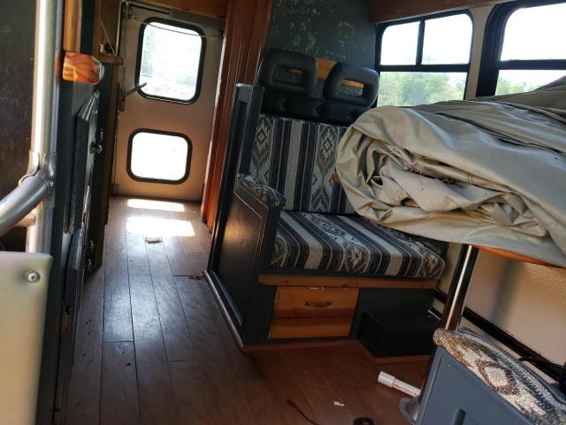 Photo 6 from auction – 2004 FORD ECONOLINE with VIN 1FDWE35L84HA19205