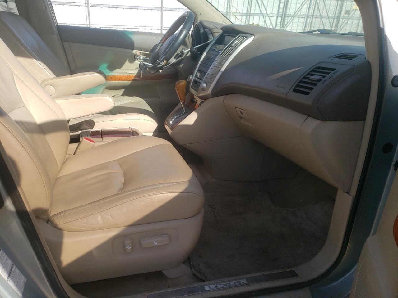 Photo 5 from auction – 2004 LEXUS RX 330 with VIN JTJHA31U440044573