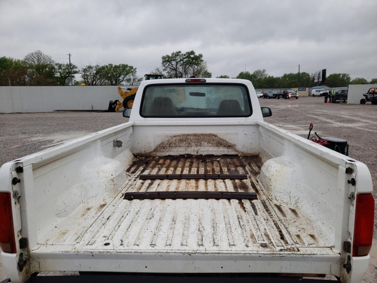 Photo 6 from auction – 1997 FORD F250 with VIN 1FTHF25G6VEC81637