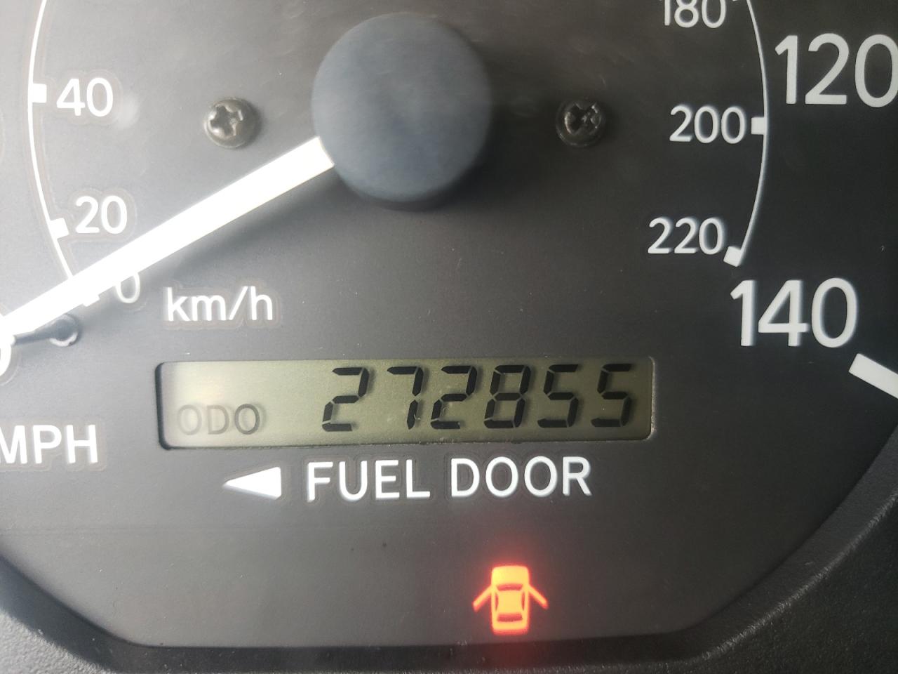 Photo 8 from auction – 2000 TOYOTA CAMRY CE with VIN 4T1BG28K0YU628713