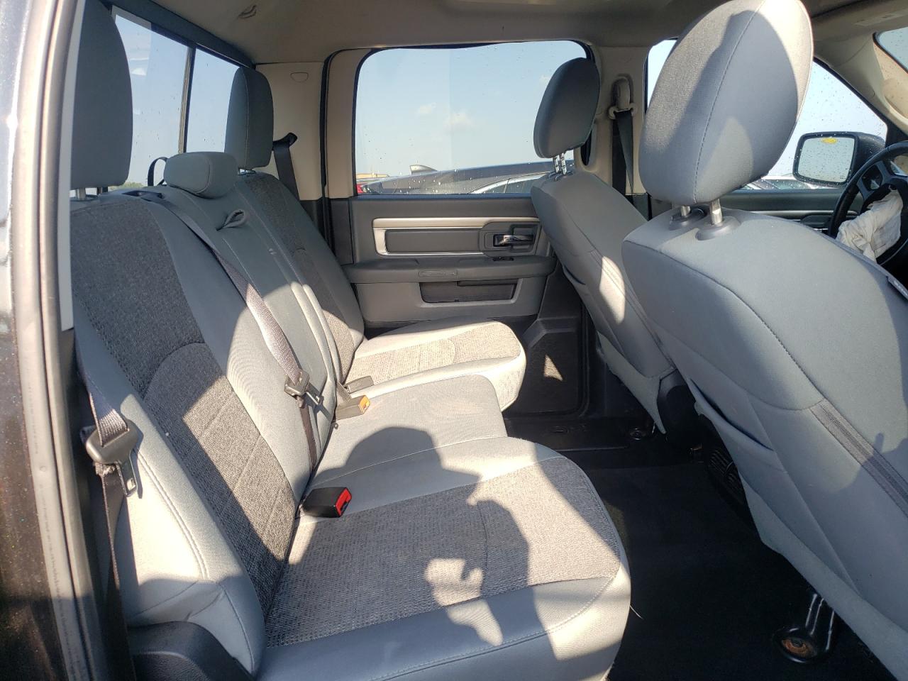Photo 6 from auction – 2016 RAM 1500 SLT with VIN 3C6RR7LT2GG201777