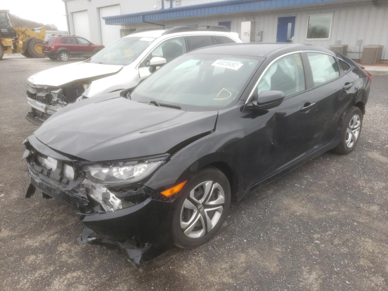 Photo 2 from auction – 2018 HONDA CIVIC LX with VIN 19XFC2F58JE015628