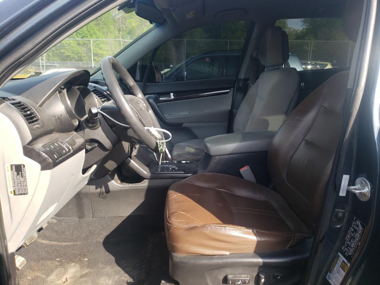 Photo 5 from auction – 2011 KIA SORENTO BA with VIN 5XYKTDA27BG132600