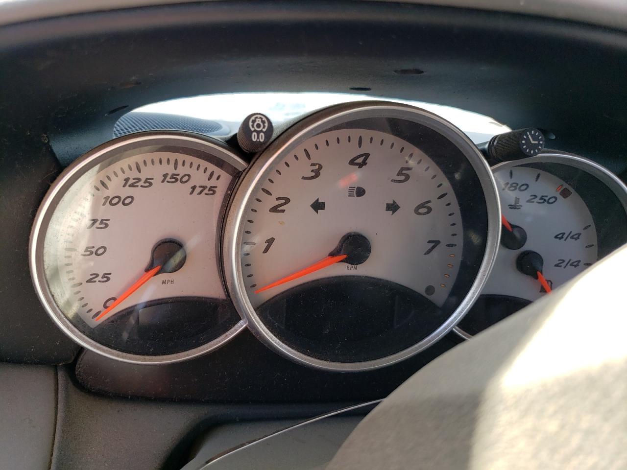 Photo 8 from auction – 2000 PORSCHE BOXSTER S with VIN WP0CB2980YU661009