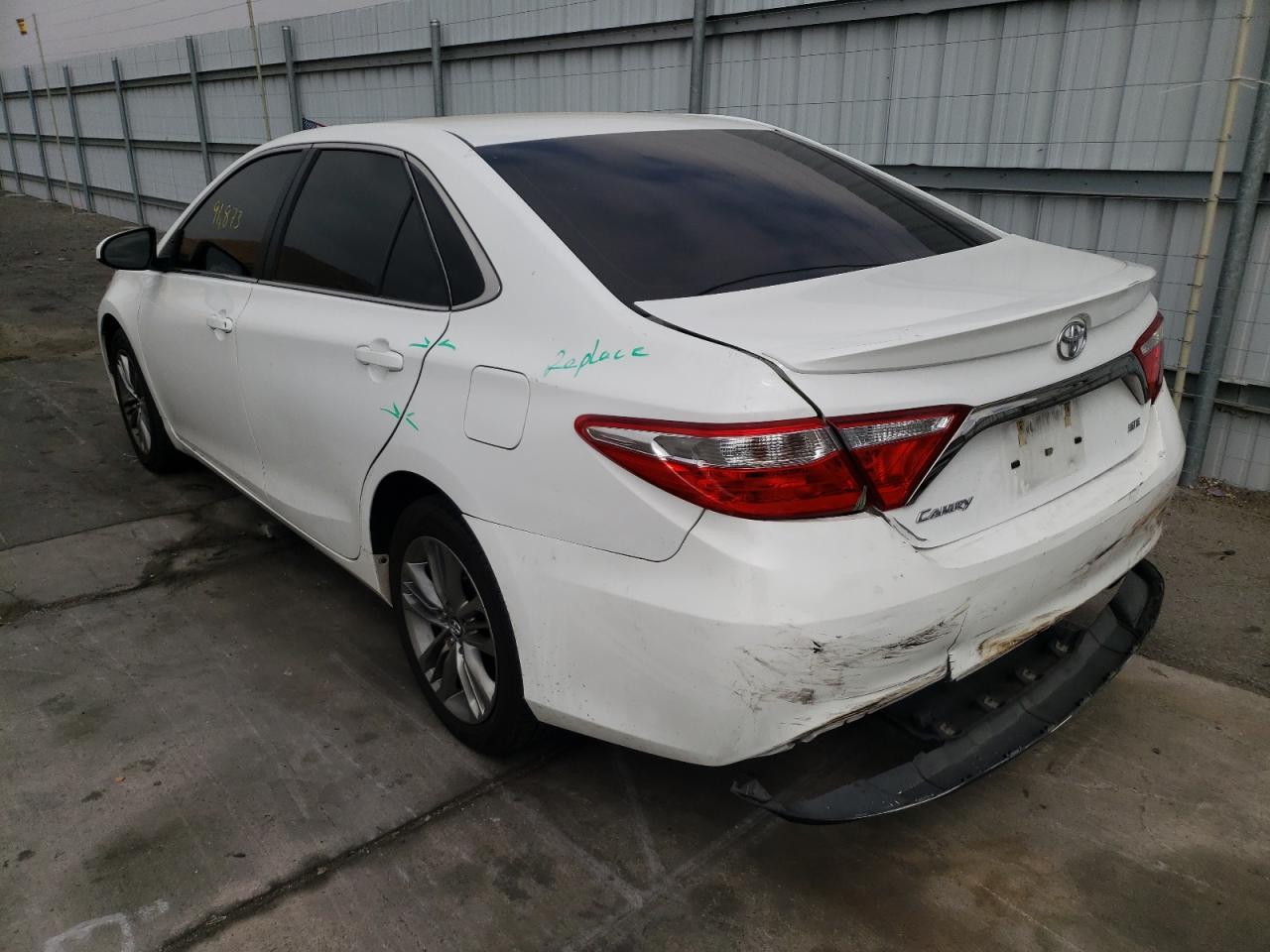 Photo 3 from auction – 2017 TOYOTA CAMRY LE with VIN 4T1BF1FK2HU684037