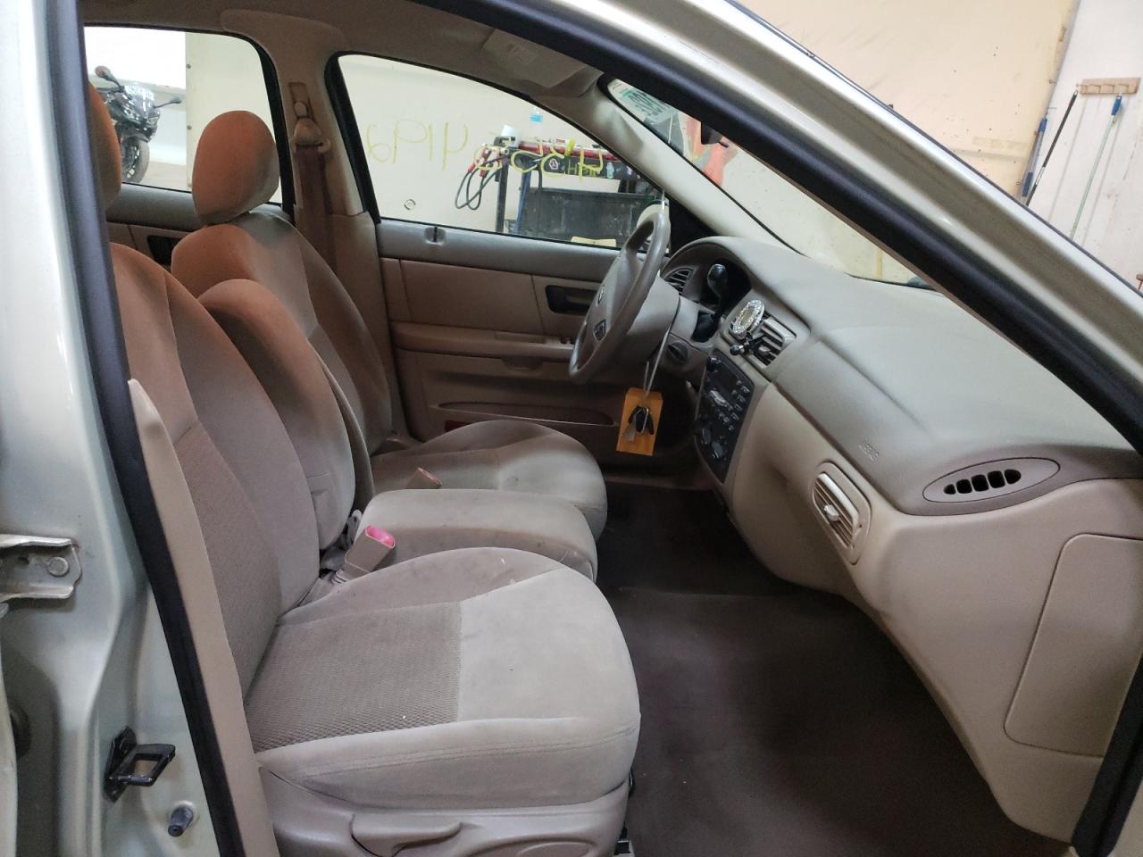 Photo 5 from auction – 2003 FORD TAURUS SE with VIN 1FAFP53U73G195050